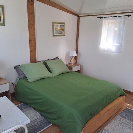 Rognes Chambre Basilic 2P, 2 Nuits Max, Dans Petit Chalet 6Km Du Festival De Piano De La Roque D'Antheron מראה חיצוני תמונה
